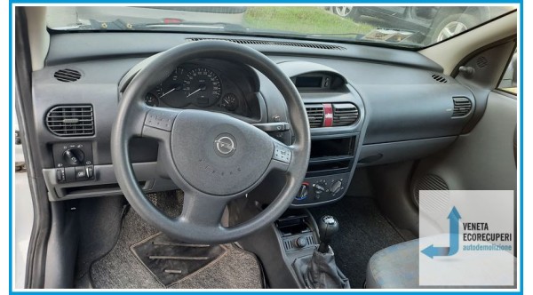 OPEL CORSA X01 del 2001 parti usate e ricambi - Tipo Motore Z10XE