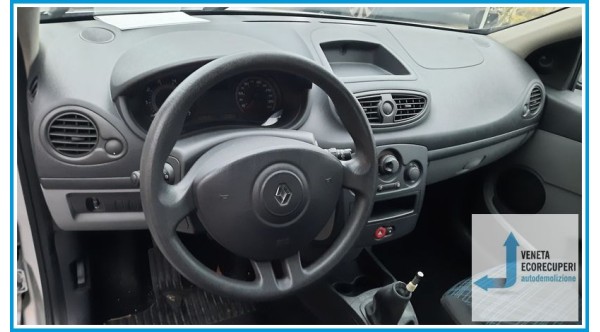 RENAULT CLIO 3a Serie  del 2007 parti usate e ricambi - Tipo Motore D4FD7