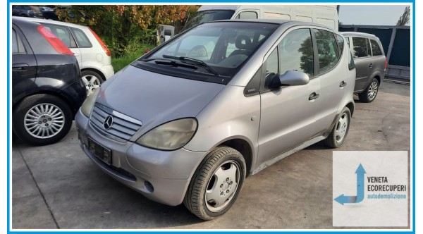 MERCEDES-BENZ Classe A W168 del 2000 parti usate e ricambi - Tipo Motore 668940