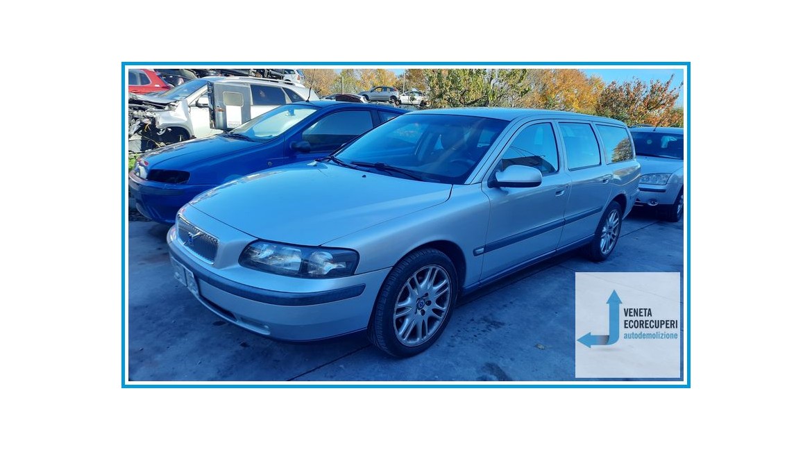 VOLVO V70/XC70  del 2002 parti usate e ricambi - Tipo Motore B5244S