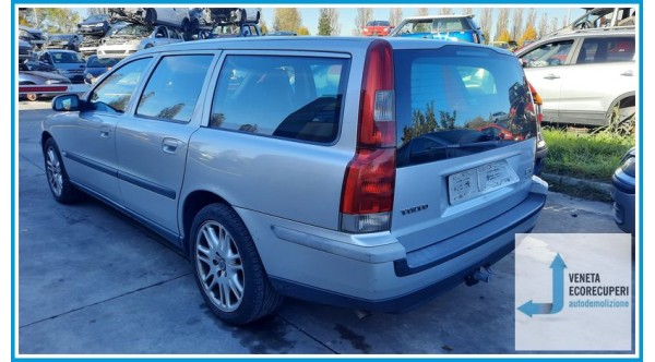 VOLVO V70/XC70  del 2002 parti usate e ricambi - Tipo Motore B5244S