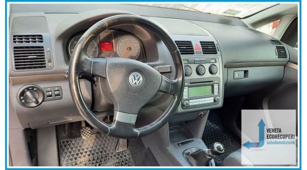 VOLKSWAGEN TOURAN 1T del 2007 parti usate e ricambi - Tipo Motore BLS