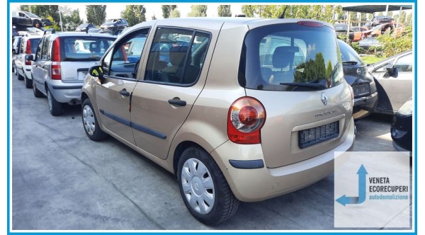 RENAULT MODUS 1a Serie  del 2006 parti usate e ricambi - Tipo Motore D4FD7