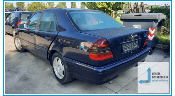 MERCEDES-BENZ Classe C W/S202 del 1996 parti usate e ricambi - Tipo Motore 111