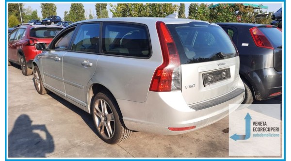 VOLVO V50  del 2008 parti usate e ricambi - Tipo Motore D4204T