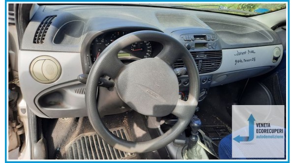 FIAT PUNTO 1N/1P del 1999 parti usate e ricambi - Tipo Motore 188A5000