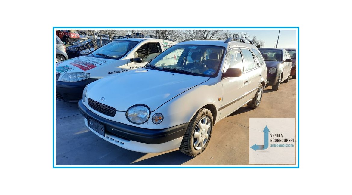 TOYOTA COROLLA  del 1998 parti usate e ricambi