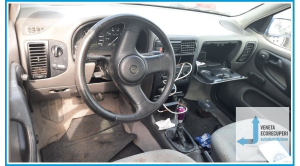 VOLKSWAGEN POLO 3a Serie  del 1997 parti usate e ricambi - Tipo Motore AER
