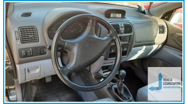 MITSUBISHI SPACE STAR  del 2002 parti usate e ricambi - Tipo Motore 4G13