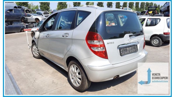 MERCEDES-BENZ Classe A W/C169 del 2005 parti usate e ricambi - Tipo Motore 266920