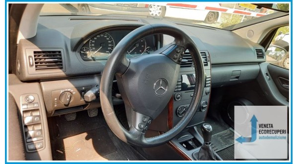 MERCEDES-BENZ Classe A W/C169 del 2005 parti usate e ricambi - Tipo Motore 266920