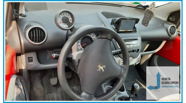 PEUGEOT 107  del 2011 parti usate e ricambi - Tipo Motore 1KR