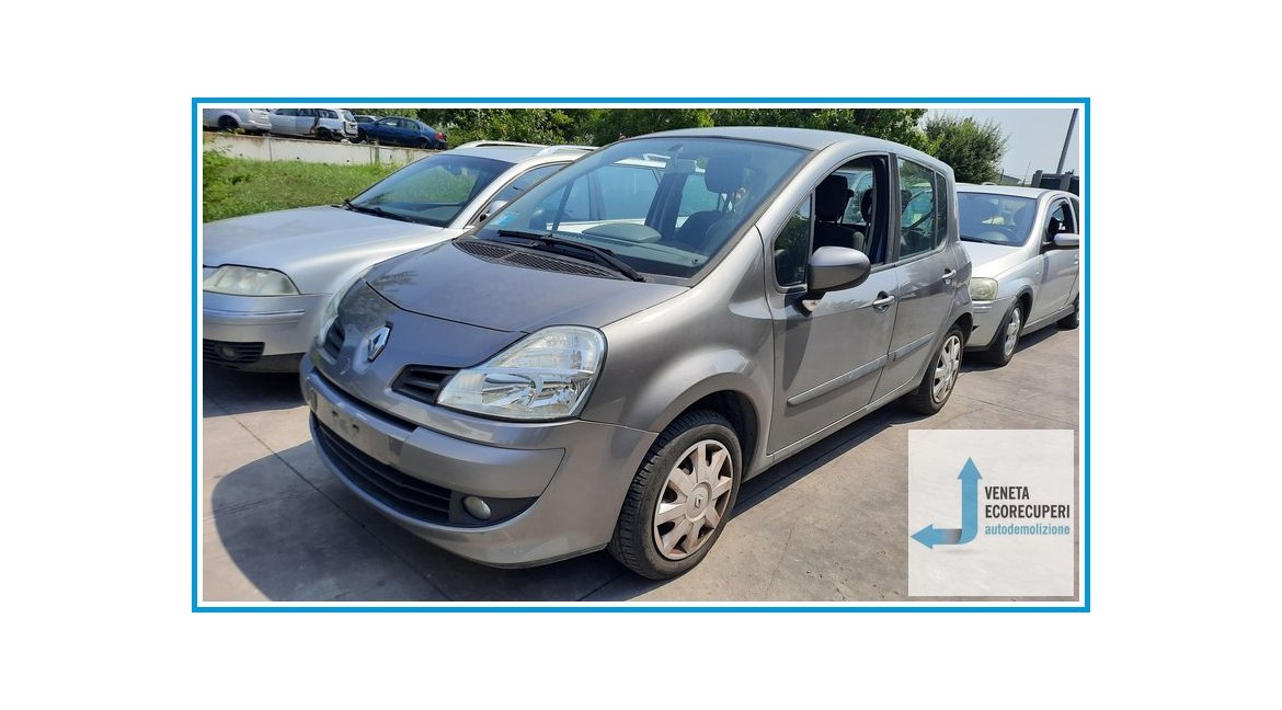 RENAULT MODUS 2a Serie  del 2010 parti usate e ricambi - Tipo Motore K4MC8