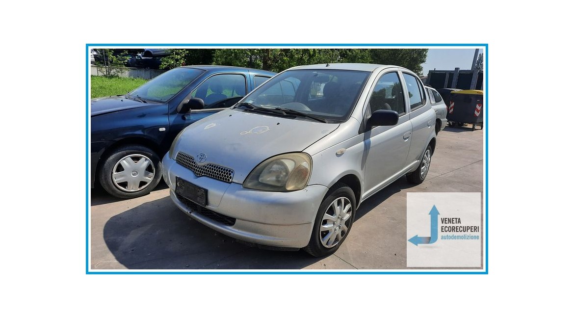 TOYOTA YARIS JPP del 2000 parti usate e ricambi