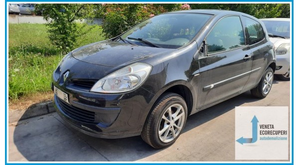 RENAULT CLIO 3a Serie  del 2007 parti usate e ricambi - Tipo Motore D4FD7
