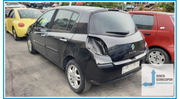 RENAULT CLIO 3a Serie  del 2007 parti usate e ricambi - Tipo Motore D4FD7