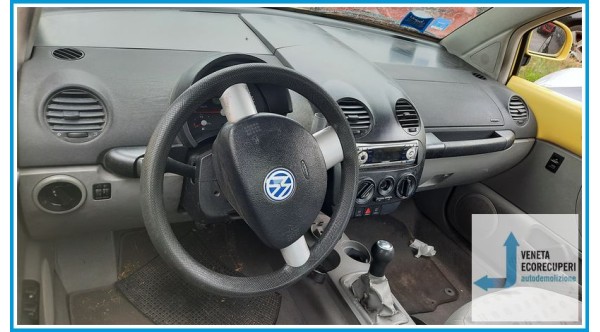 VOLKSWAGEN NEW BEETLE 1C del 2001 parti usate e ricambi - Tipo Motore ALH