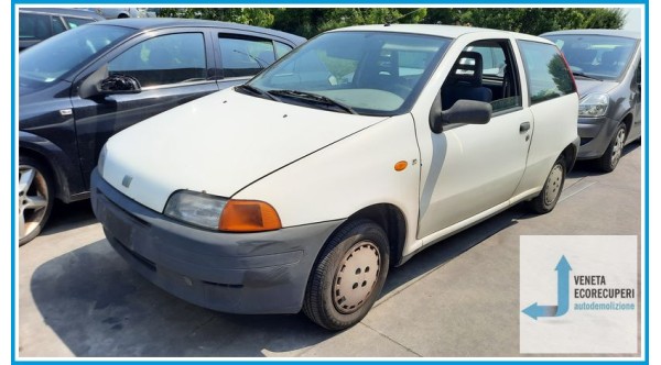 FIAT PUNTO 1a Serie  del 1996 parti usate e ricambi - Tipo Motore 176B2000