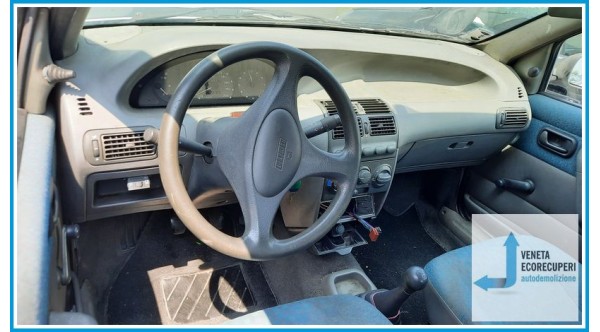 FIAT PUNTO 1a Serie  del 1996 parti usate e ricambi - Tipo Motore 176B2000