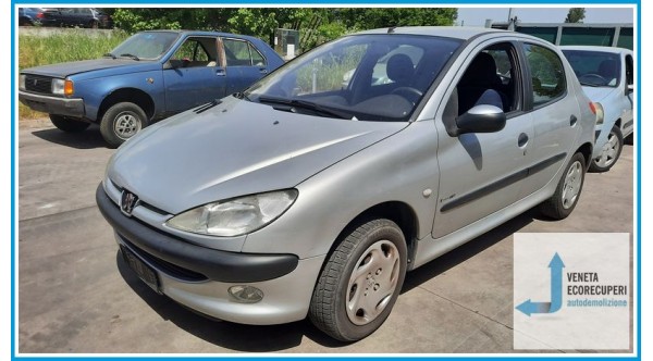 PEUGEOT 206  del 2002 parti usate e ricambi - Tipo Motore KFW