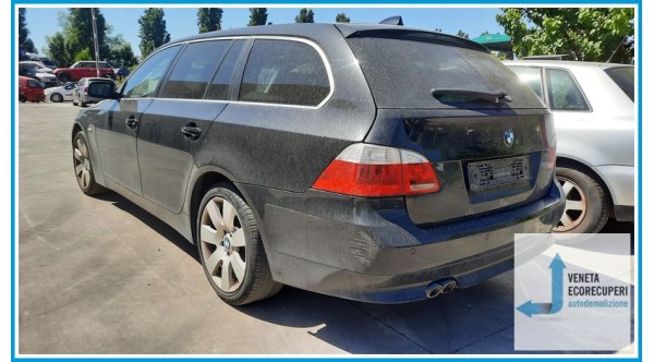 BMW Serie 5 E60/E61 del 2005 parti usate e ricambi - Tipo Motore 306D3