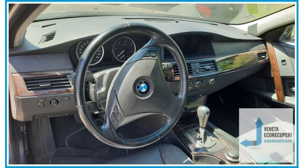 BMW Serie 5 E60/E61 del 2005 parti usate e ricambi - Tipo Motore 306D3