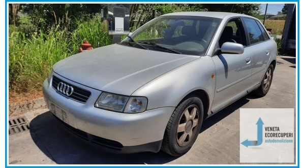 AUDI A3 8L del 2000 parti usate e ricambi - Tipo Motore AKL