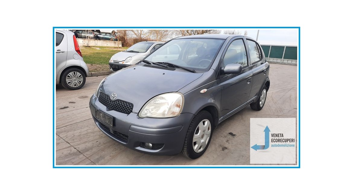 TOYOTA YARIS JPP del 2004 parti usate e ricambi