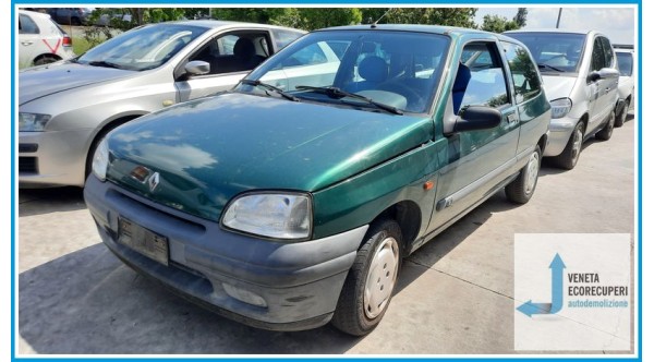 RENAULT CLIO 1a Serie  del 1998 parti usate e ricambi - Tipo Motore D7FA7
