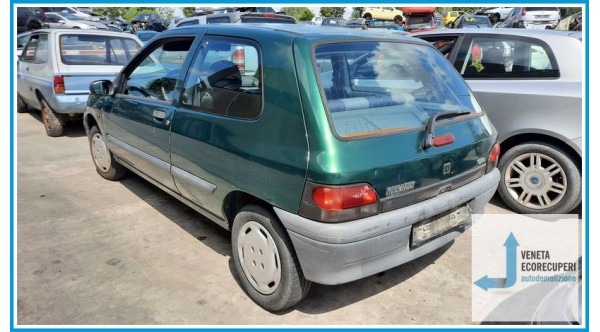 RENAULT CLIO 1a Serie  del 1998 parti usate e ricambi - Tipo Motore D7FA7