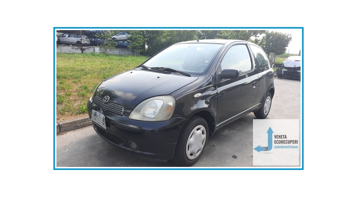TOYOTA YARIS JPP del 2001 parti usate e ricambi