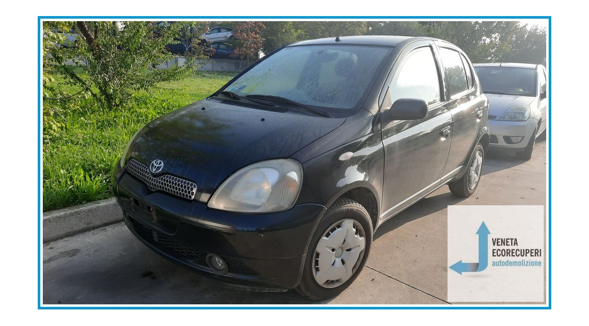 TOYOTA YARIS JPP del 2001 parti usate e ricambi