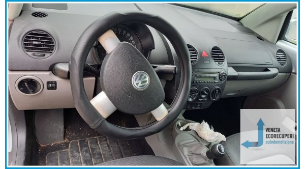 VOLKSWAGEN NEW BEETLE 1C del 2005 parti usate e ricambi - Tipo Motore AXR