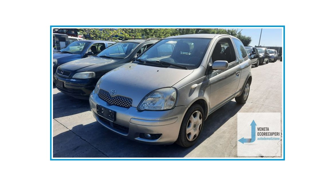 TOYOTA YARIS JPP del 2004 parti usate e ricambi