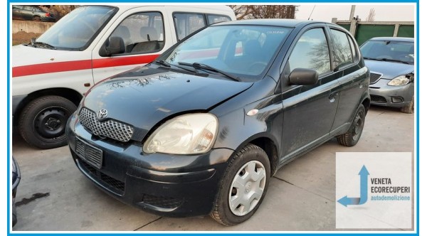 TOYOTA YARIS JPP del 2003 parti usate e ricambi