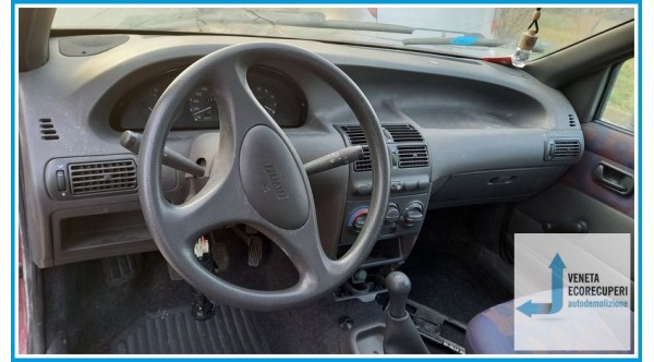 FIAT PUNTO 1a Serie  del 1997 parti usate e ricambi - Tipo Motore 176B2000