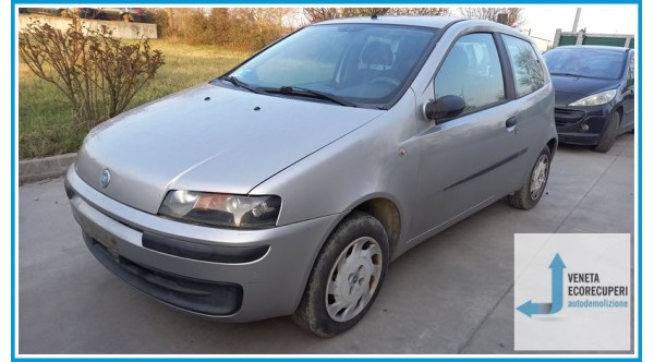 FIAT PUNTO 1N/1P del 2002 parti usate e ricambi - Tipo Motore 188A4000