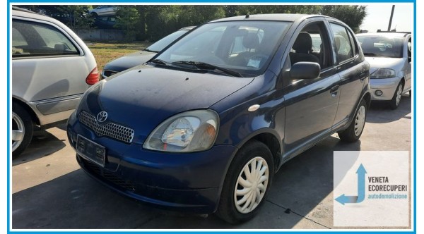 TOYOTA YARIS JPP del 2003 parti usate e ricambi