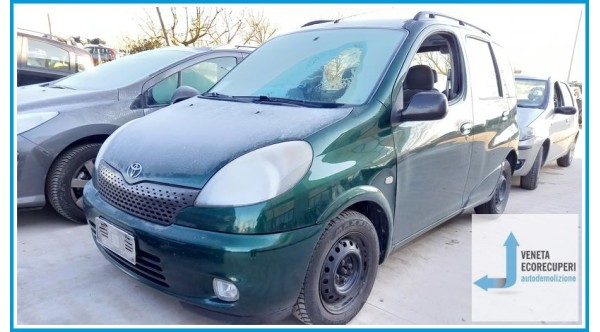 TOYOTA YARIS VERSO  del 2000 parti usate e ricambi - Tipo Motore 2NZFE