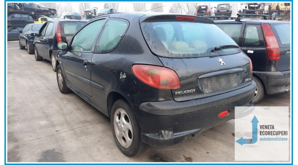 PEUGEOT 206  del 2004 parti usate e ricambi - Tipo Motore 8HX