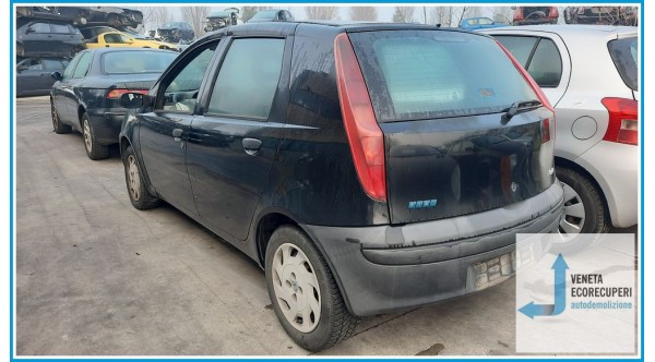 FIAT PUNTO 1N/1P del 2000 parti usate e ricambi - Tipo Motore 188A3000