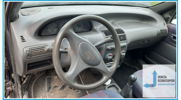 FIAT PUNTO 1a Serie  del 1998 parti usate e ricambi - Tipo Motore 176B2000