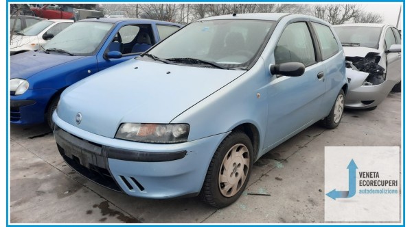 FIAT PUNTO 1N/1P del 2002 parti usate e ricambi - Tipo Motore 188A4000
