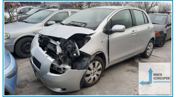 TOYOTA YARIS  del 2008 parti usate e ricambi - Tipo Motore 1KRFE