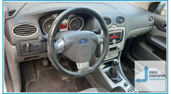 FORD FOCUS CB4 del 2010 parti usate e ricambi - Tipo Motore SIDA
