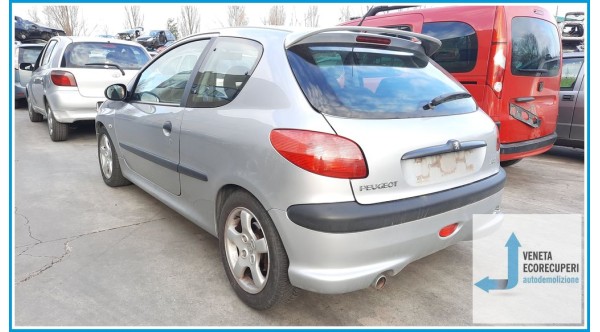 PEUGEOT 206  del 2001 parti usate e ricambi - Tipo Motore NFU