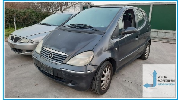 MERCEDES-BENZ Classe A W168 del 2003 parti usate e ricambi - Tipo Motore 668942