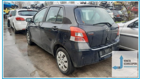 TOYOTA YARIS  del 2010 parti usate e ricambi - Tipo Motore 1KRFE