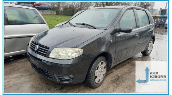 FIAT PUNTO 1N/1P del 2005 parti usate e ricambi - Tipo Motore 188A4000