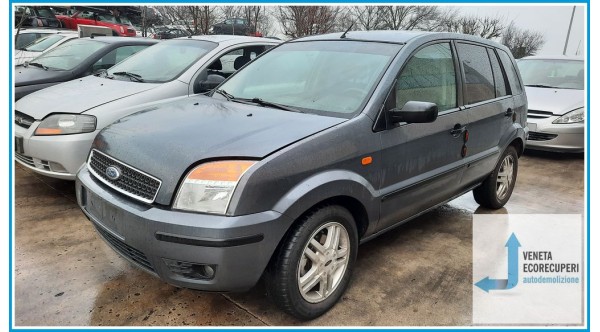 FORD FUSION CBK del 2004 parti usate e ricambi - Tipo Motore F6JA